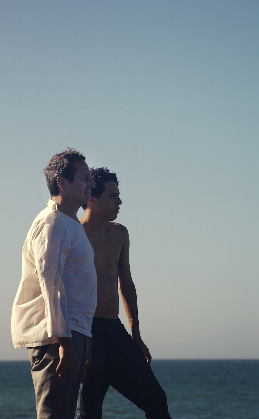 Alfredo Castro y Luis Alejandro Silva Desde Alla